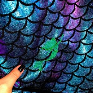 Her Universe Little Mermaid skirt 🧜🏻‍♀️ with pockets!